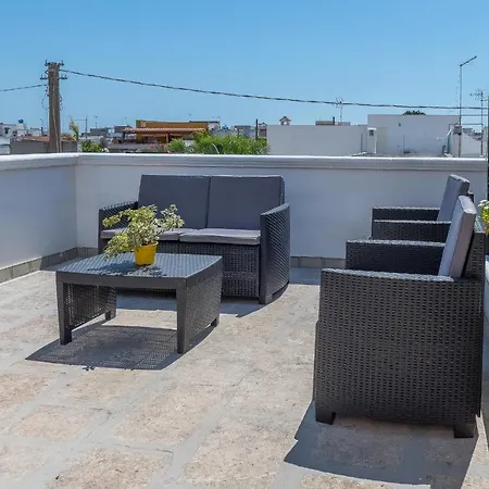 Casa Simona 3 *